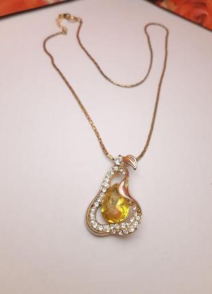 Підвіска кулон груша скло,на ланцюжку, вінтаж 90х