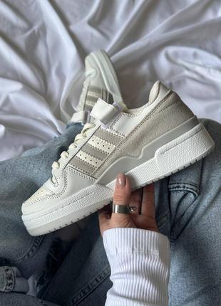 Кроссовки adidas forum