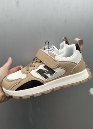 Дитячі кросівки весна / новинки 2024