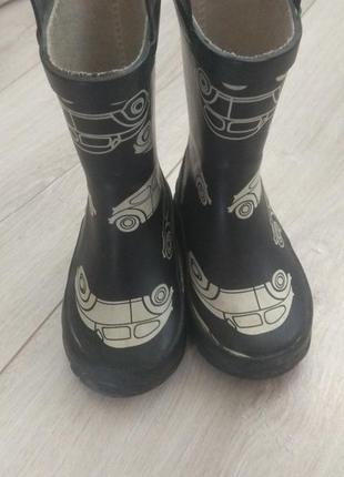 Резиновые сапоги