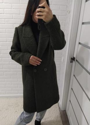 Классное плотное пальто promod