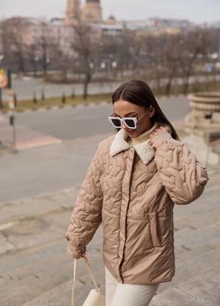 Модная женская демисезонная куртка с воротником тедди3 фото