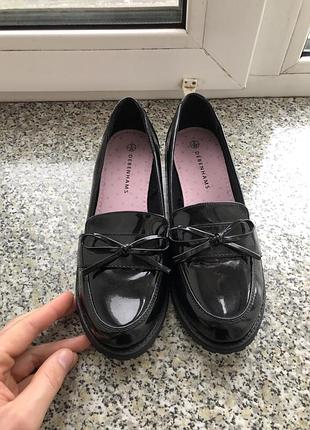 Женские лоферы