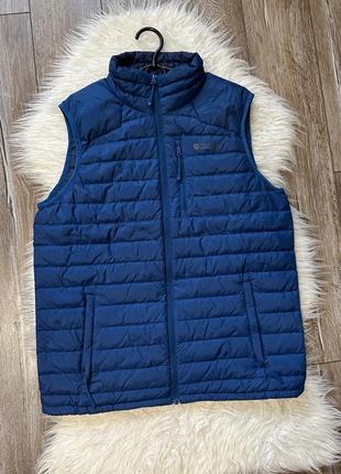 Пуховый мужской жилет