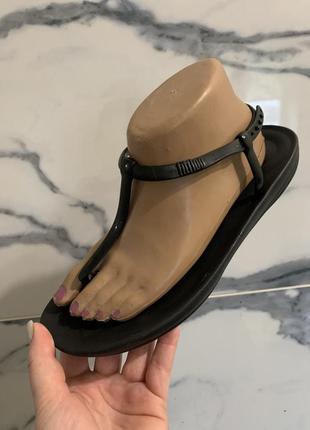 Супер легкие анатомические босоножки fitflop с промежуточной подошвой iqustiontm1 фото