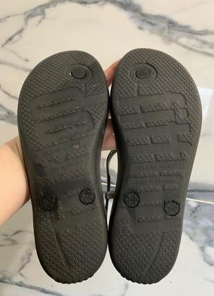 Супер легкие анатомические босоножки fitflop с промежуточной подошвой iqustiontm8 фото