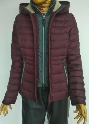 Marc o'polo коротка базова деміжсезонна стібана куртка з капюшоном мікро пуховик жакет піджак вишневого бордового кольору пух  перо оригінал xs s m4 фото