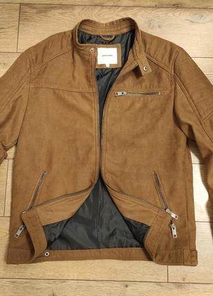 Jack jones замшевая куртка m / l светло коричневая мужская байкерская весенняя замша искусственная