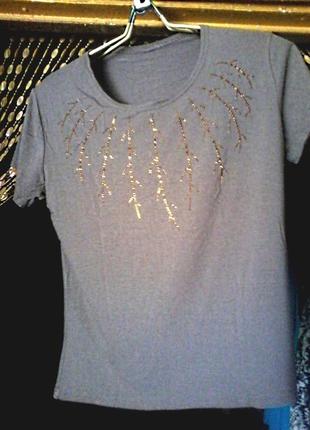 Футболка с красивой аппликацией xl/48-50