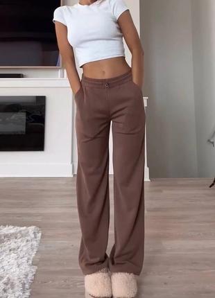 Трендовые спортивные женские брюки широкие, красиво подчеркивают фигуру❤️