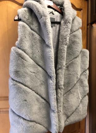 Шикарна жилетка