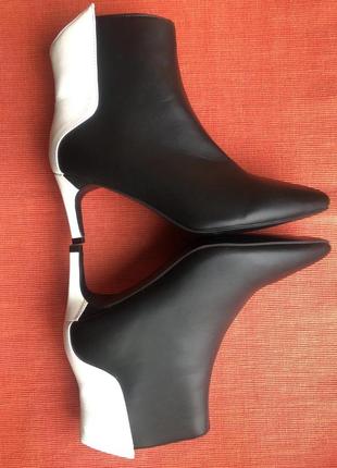 , ботильойни, чоботи