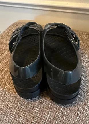 Крокс сандалі жіночі сплеш чорні crocs sandals crocs splash glossy fisherman black3 фото