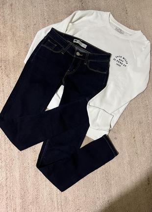 Темно синие джинсы levi’s, w25 l30, xs/c7 фото