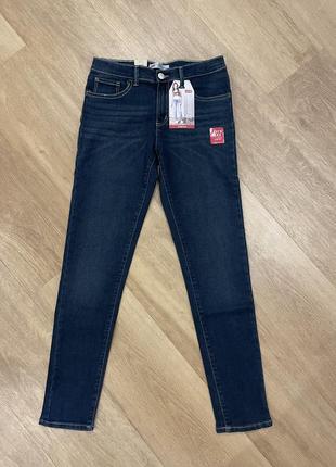 Новые джинсы levi's 14 лет