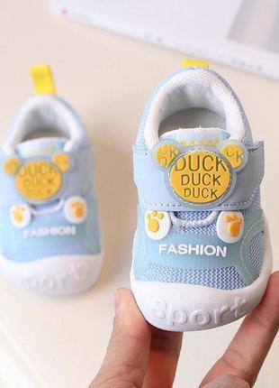 🔹стильні кросівки