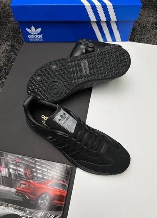 Легкі спортивні чоловічі кеди adidas originals samba / адідас самба чорні / чоловіче демісезонне взуття на весну, літо, осінь7 фото