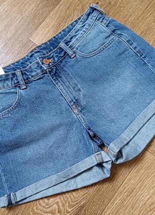 Джинсові шорти