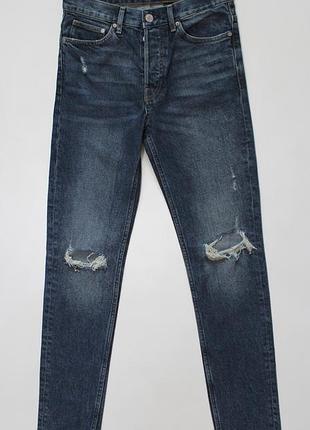 Стильные зауженные (slim fit) джинсы с осветлениями и потертостями / рваностями от h&amp;m