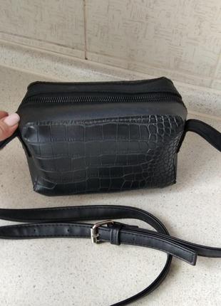 Красивая маленькая черная сумочка3 фото