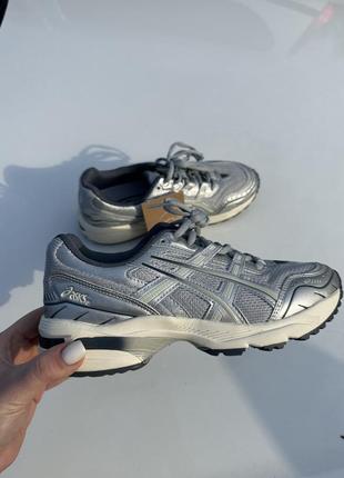 Кросівки asics 38 р