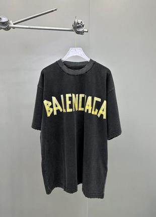 Футболка balenciaga