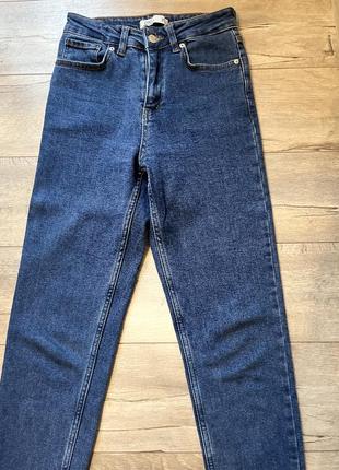 Джинсы в идеальном состоянии