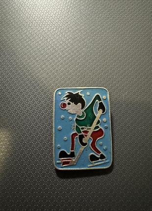 Значок хоккеист, ссср, хоккей