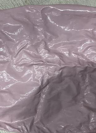 Лаковая розовая юбка-карандаш