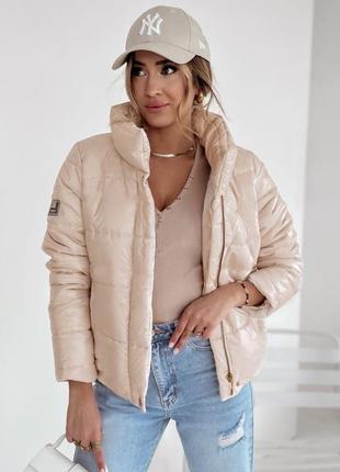 Женская весенняя куртка на силиконе с воротником