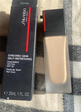 Тональная основа для лица shiseido 230 alder synchro skin self-refreshing тональный крем3 фото