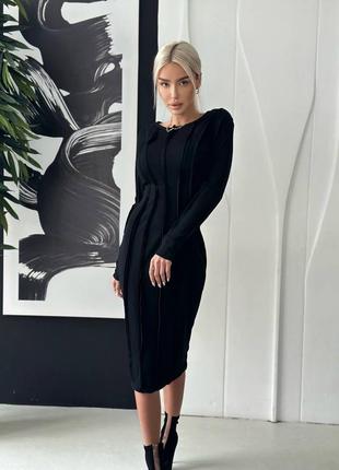 Черное платье бренда balenciaga