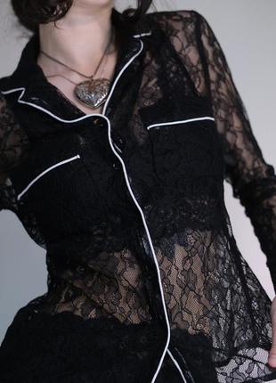 Черная кружевная рубашка в винтажном бельевом стиле2 фото