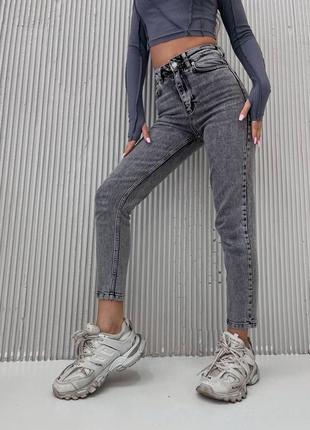 Женские базовые джинсы мом1 фото