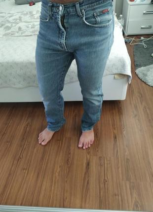 Джинсы очень дорогого брегда
