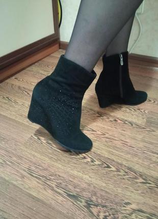 Замшеві жіночі черевики, замшевые женские ботинки3 фото
