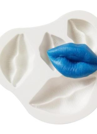 Молд силиконовый губы 8,3 на 7,3 см белый