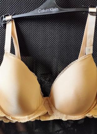 Бюстгальтер calvin klein push-up demi 38b, 40c4 фото