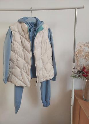 Фірмова безрукавка жилет 48 розмір