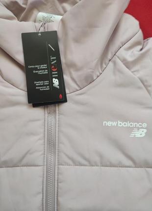 Классная куртка oversize new balance l4 фото