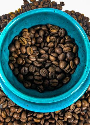 Кофе в зернах 100% арабика экстра арома свежей обжарки 1 кг