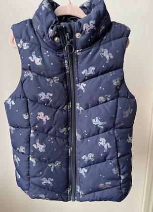 Безрукавка 5р🫶