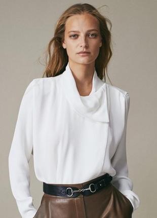 Белая нарядная блуза из вискозы блуза на запах massimo dutti нарядная блуза экрю новая блуза с выскользью блуза с воротником1 фото