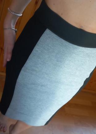 Стильная юбка карандаш с серой вставкой юбка миди юбочка с высокой посадкой7 фото