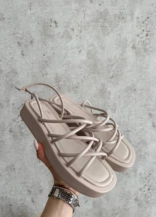Босоножки сандалии на высокой подошве платформы плетени Франциины сандалии светлый беж3 фото