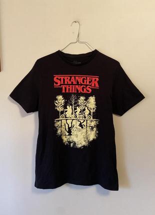 T-shirt stranger things