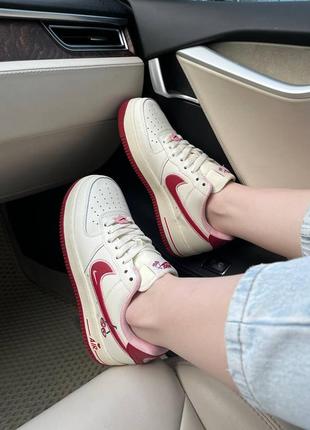 Кросівки жіночі / чоловічі бежеві / вишневі з шкіри nike air force 1 low cherry6 фото