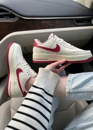 Кросівки жіночі / чоловічі бежеві / вишневі з шкіри nike air force 1 low cherry2 фото