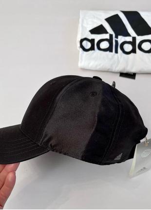 Стильна бейсболка adidas original2 фото