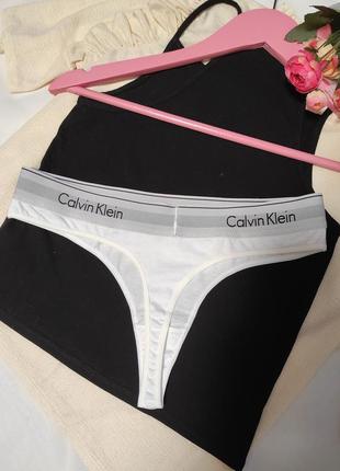 Стильні білі трусики стрінги calvin klein бавовняні труси жіночі білизна2 фото